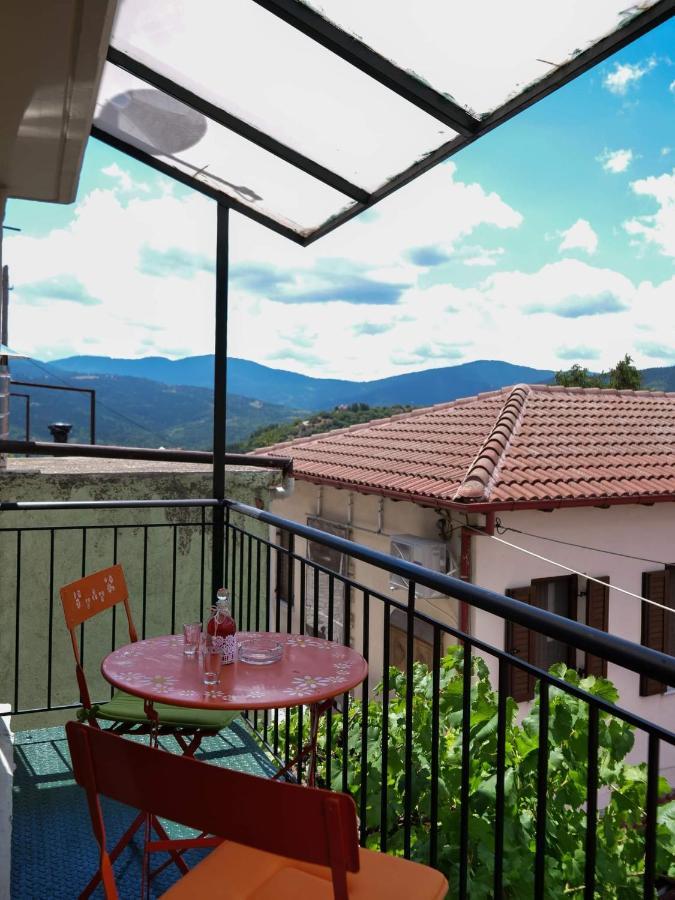 Η Φωλιτσα Hotel Karpenisi Exterior photo